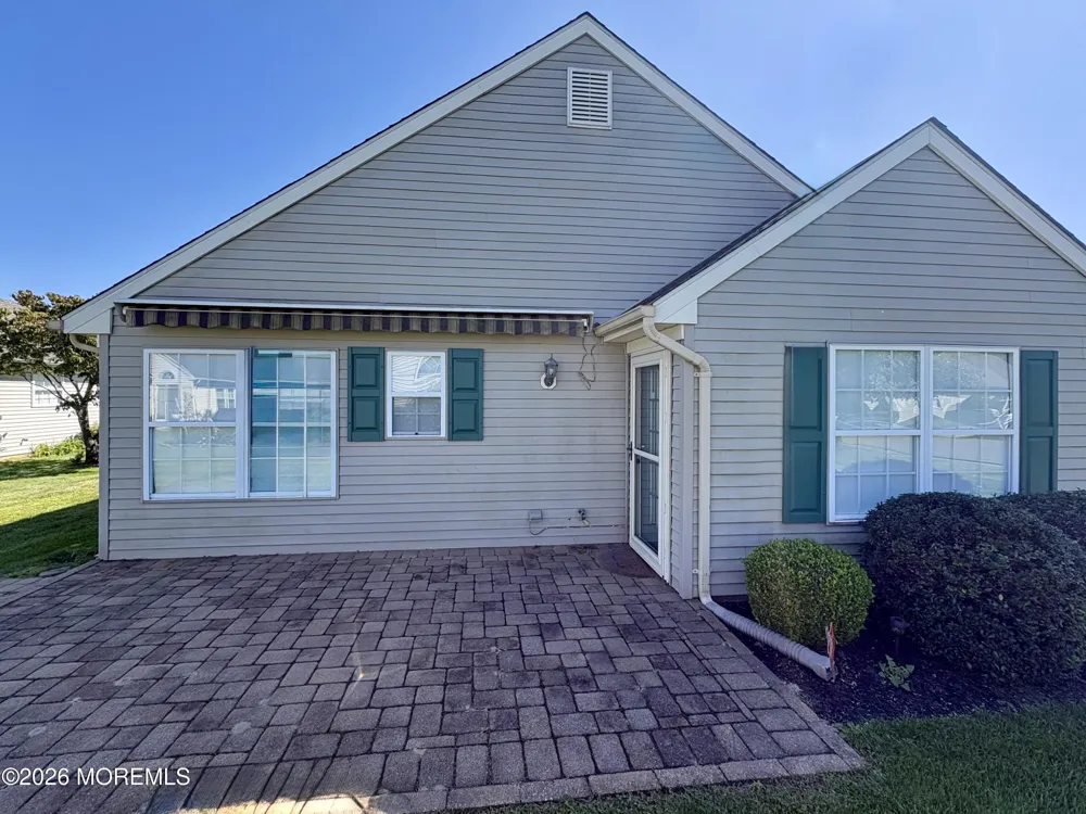 2319 Logan Court Toms River, NJ 08755