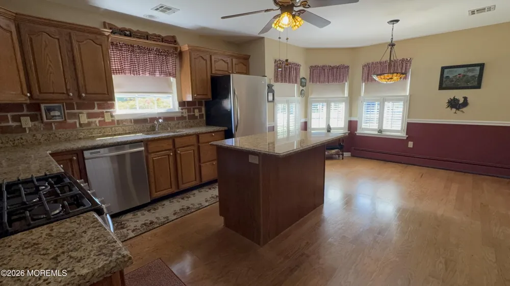 2319 Logan Court Toms River, NJ 08755