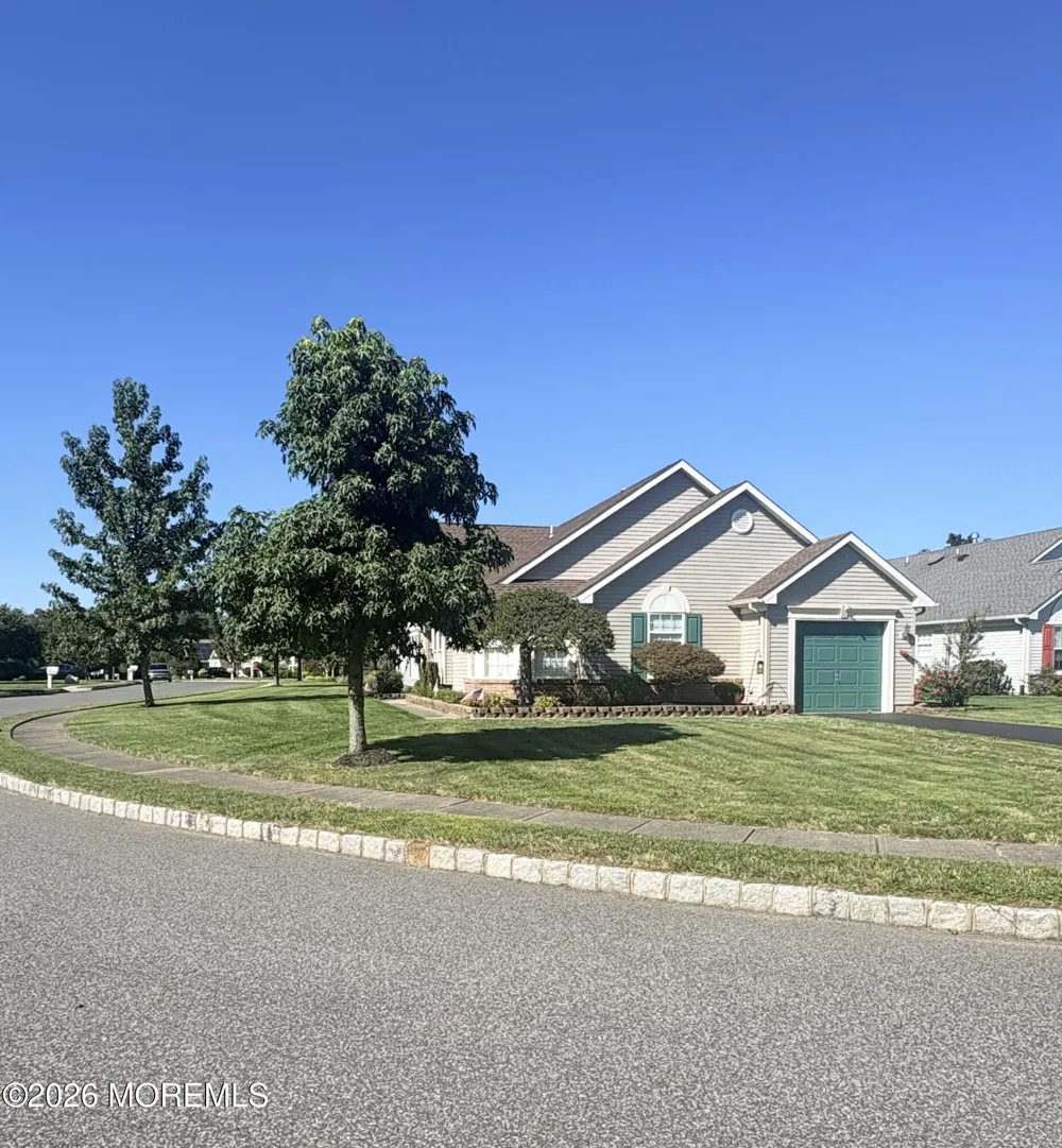 2319 Logan Court Toms River, NJ 08755