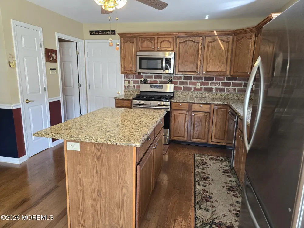 2319 Logan Court Toms River, NJ 08755