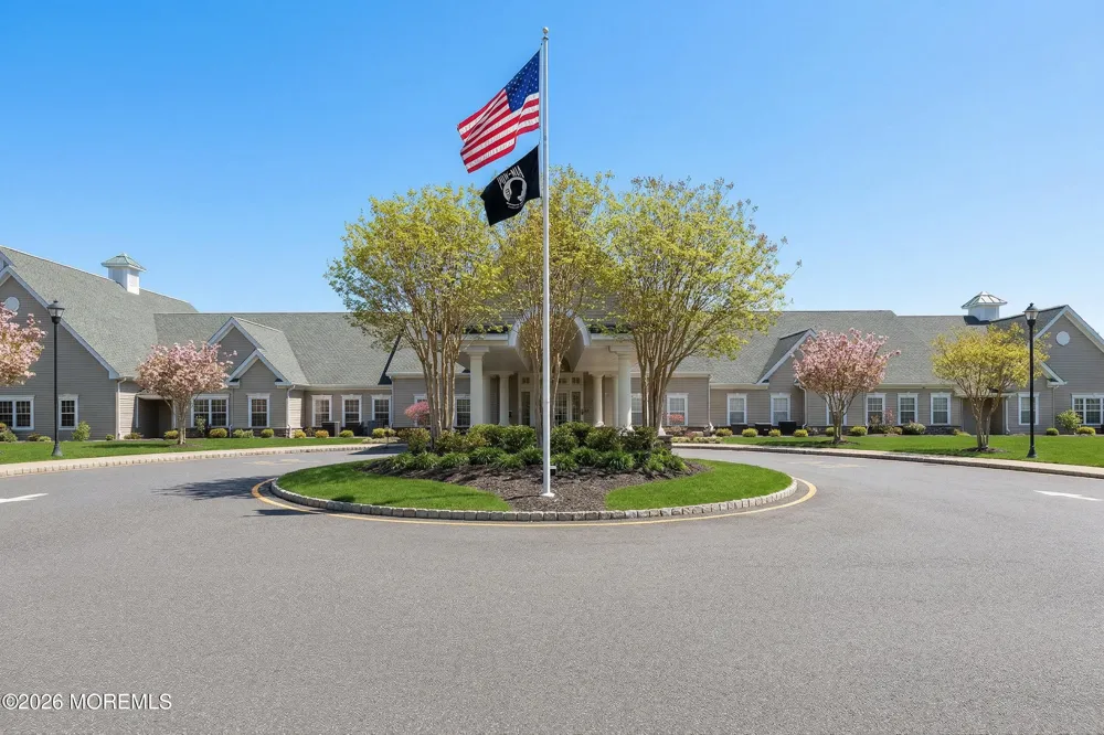2319 Logan Court Toms River, NJ 08755