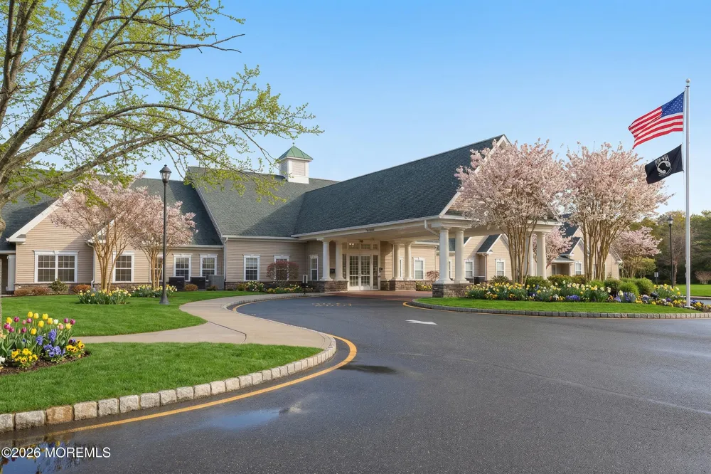 2319 Logan Court Toms River, NJ 08755