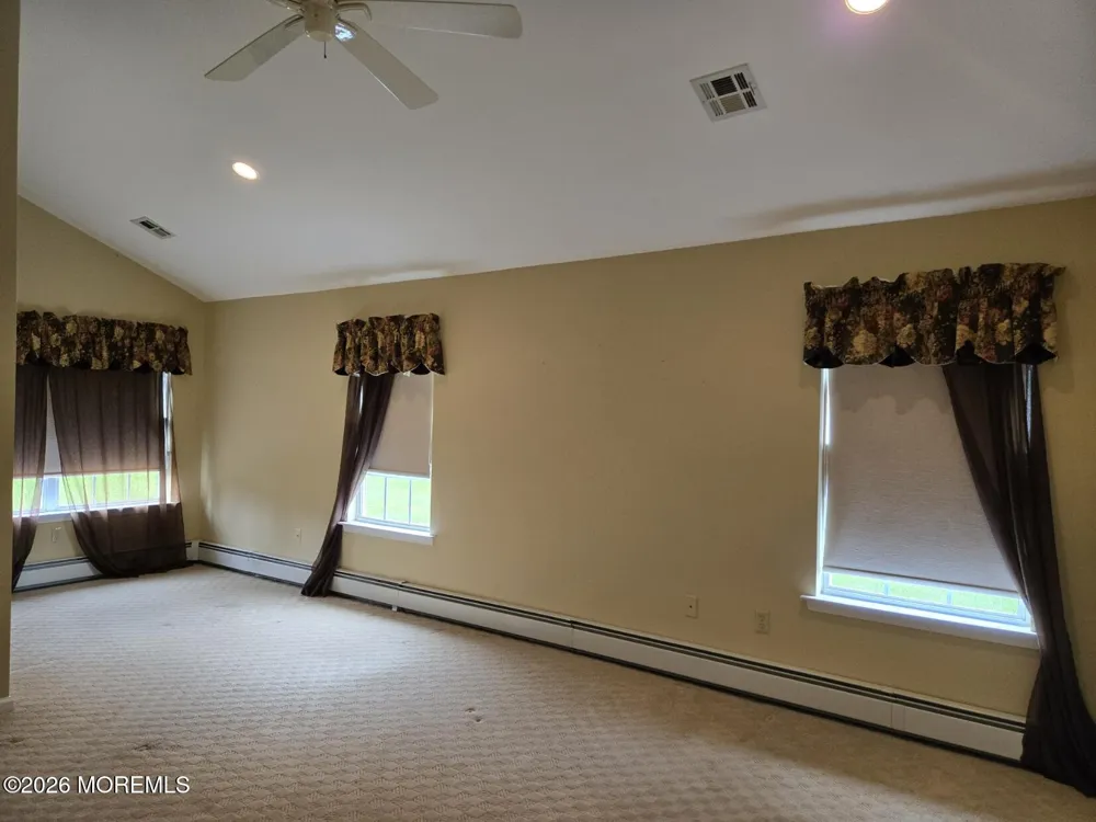 2319 Logan Court Toms River, NJ 08755