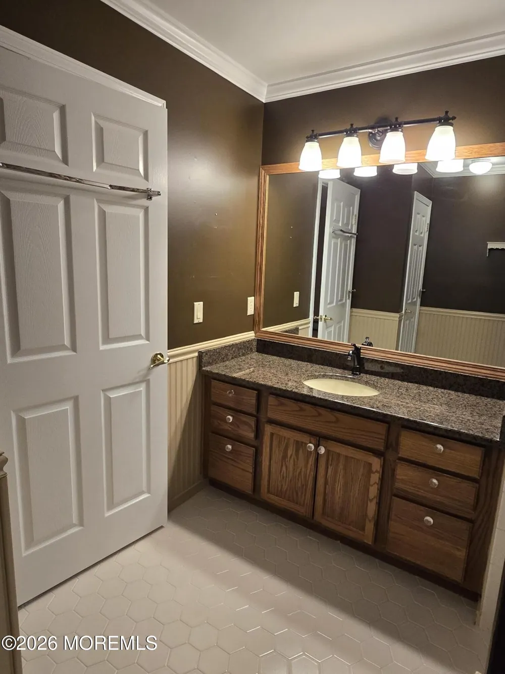 2319 Logan Court Toms River, NJ 08755