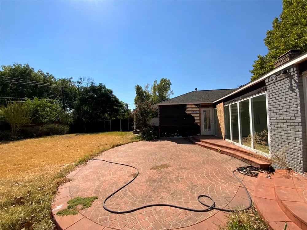 11336 Valleydale Drive Dallas, TX 75230