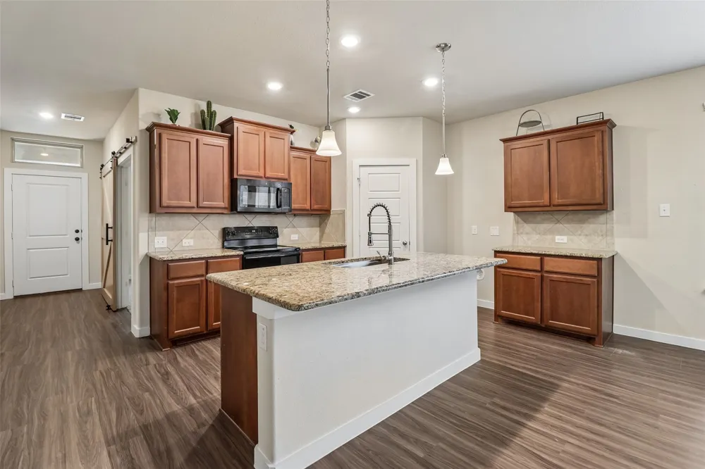 7629 Spring Drive Watauga, TX 76148