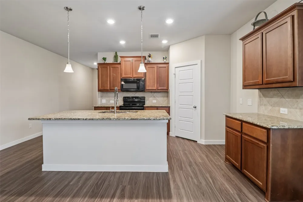 7629 Spring Drive Watauga, TX 76148