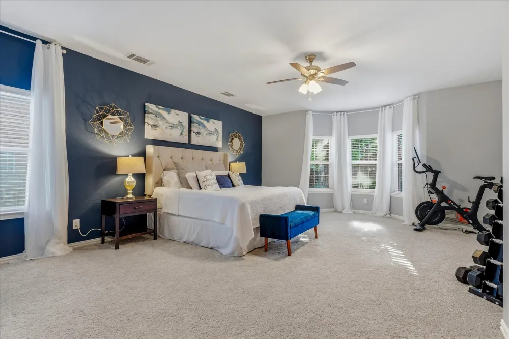 8212 Hallmark Drive North Richland Hills, TX 76182