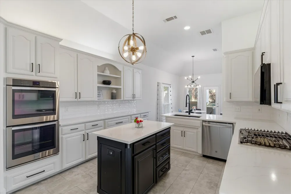 8212 Hallmark Drive North Richland Hills, TX 76182