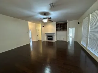 10717 Elmhurst Lane Fort Worth, TX 76244