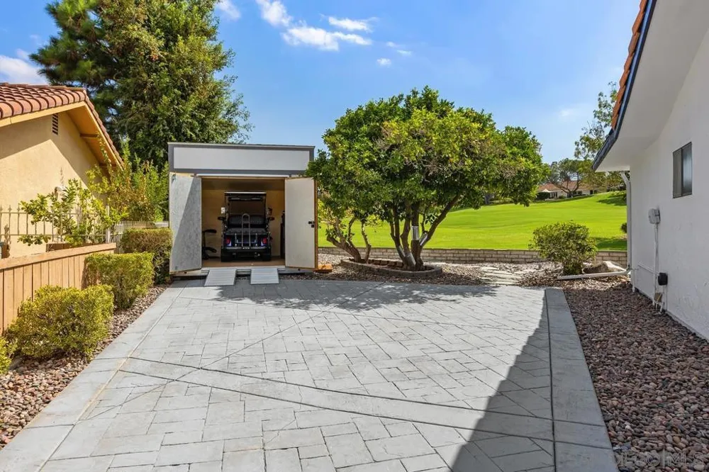 12262 Ranch House San Diego, CA 92128
