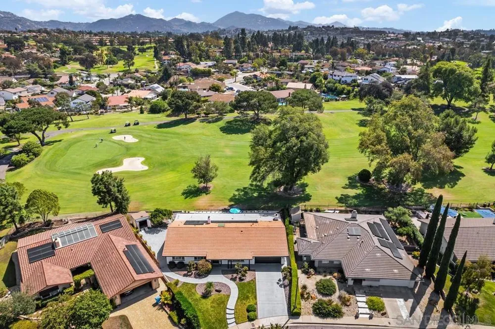 12262 Ranch House San Diego, CA 92128