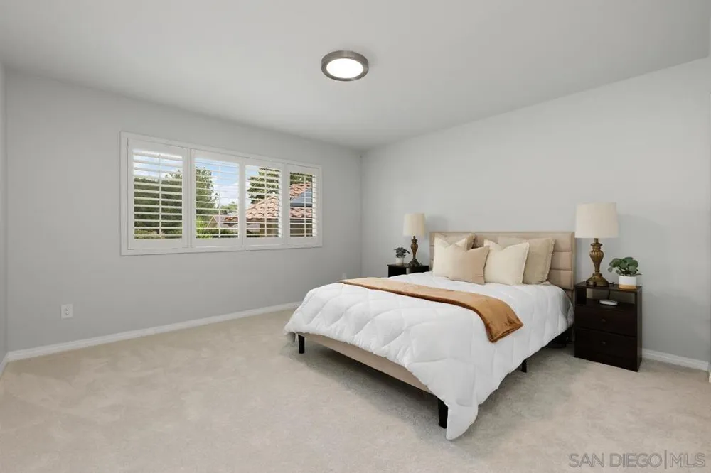 12262 Ranch House San Diego, CA 92128
