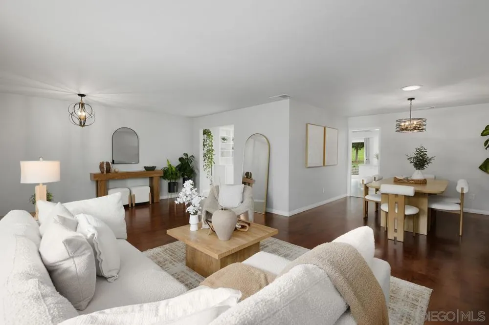 12262 Ranch House San Diego, CA 92128