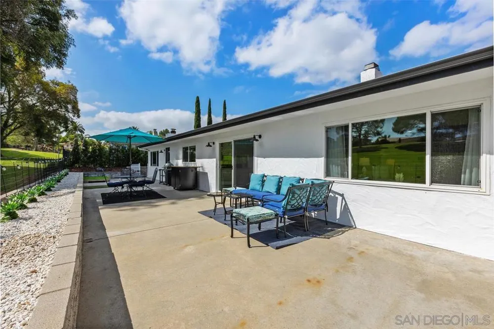 12262 Ranch House San Diego, CA 92128