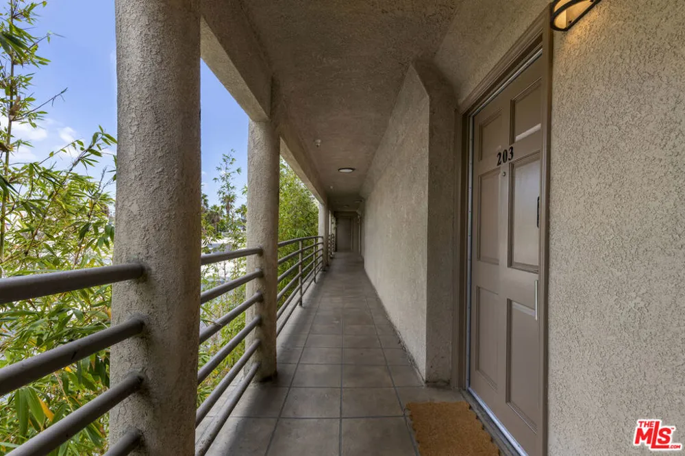 1214 14th Street #203 Santa Monica, CA 90404
