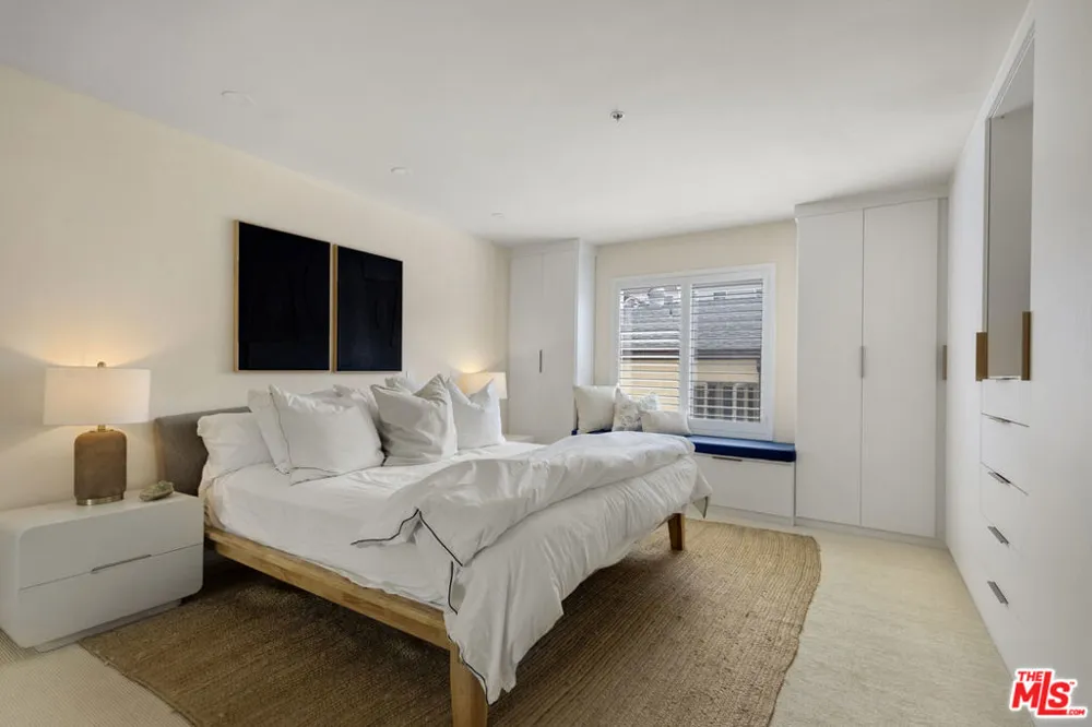1214 14th Street #203 Santa Monica, CA 90404