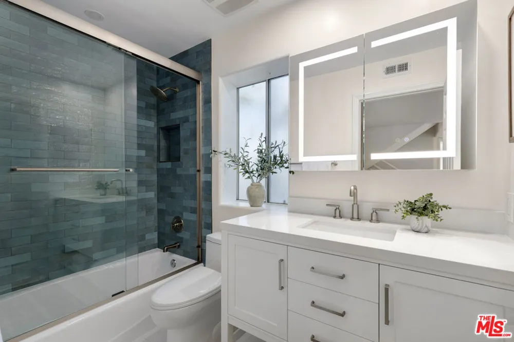 1214 14th Street #203 Santa Monica, CA 90404