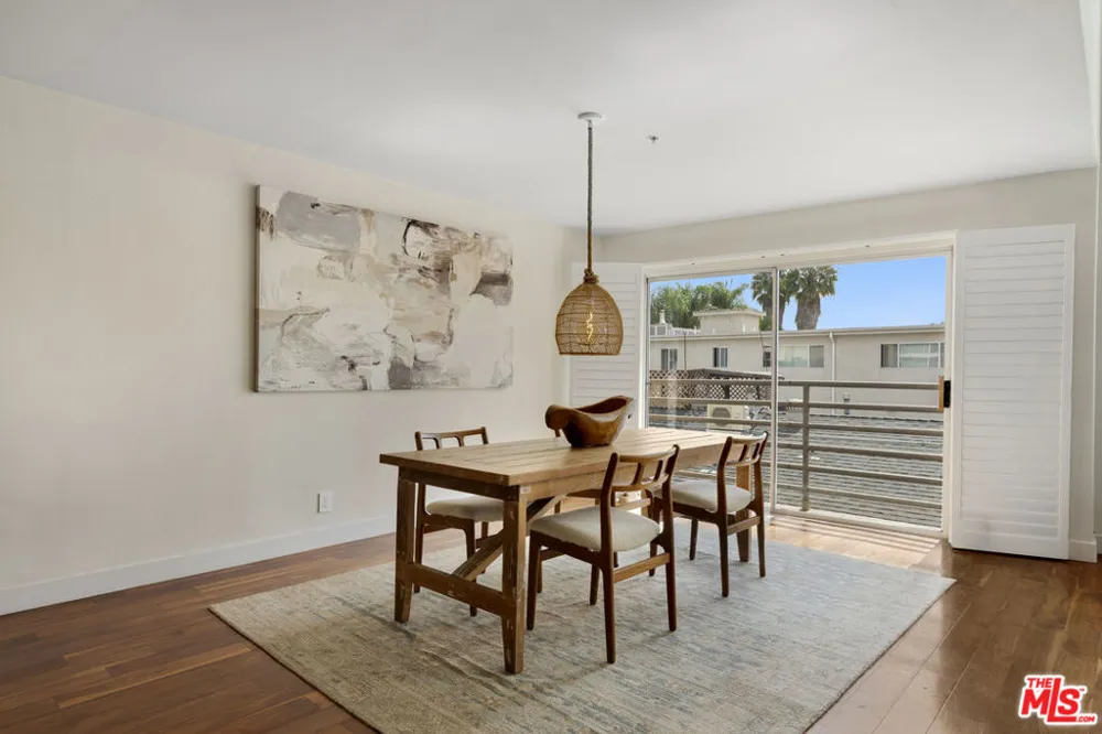 1214 14th Street #203 Santa Monica, CA 90404