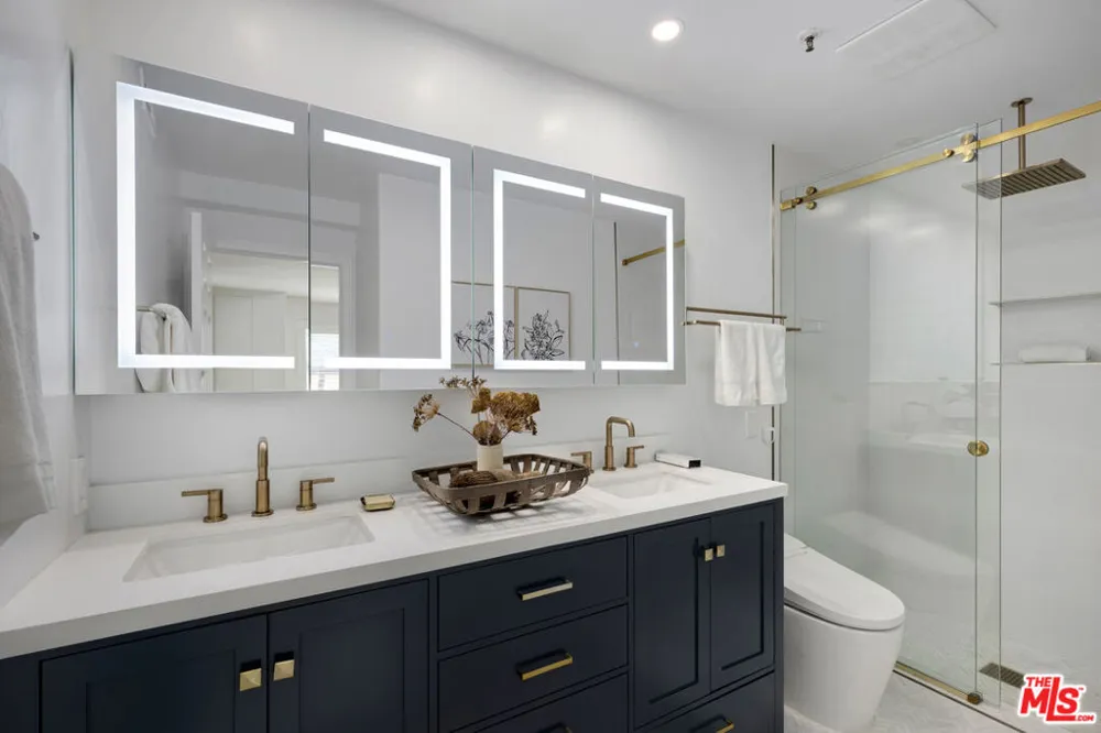 1214 14th Street #203 Santa Monica, CA 90404
