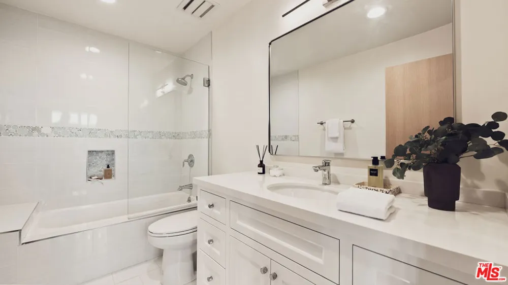 310 22nd Street Santa Monica, CA 90402
