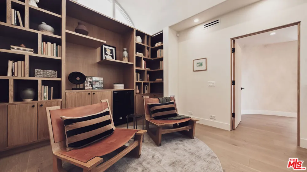 310 22nd Street Santa Monica, CA 90402