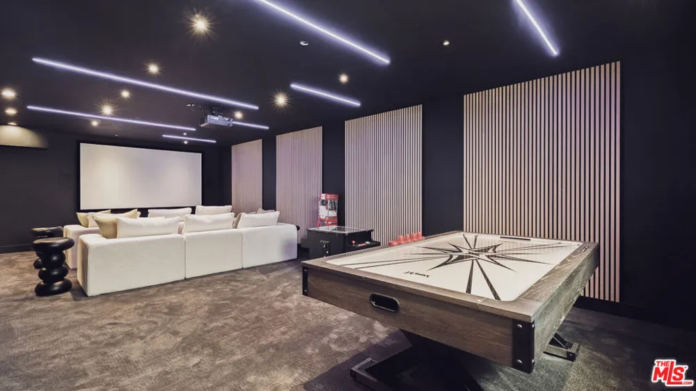 310 22nd Street Santa Monica, CA 90402