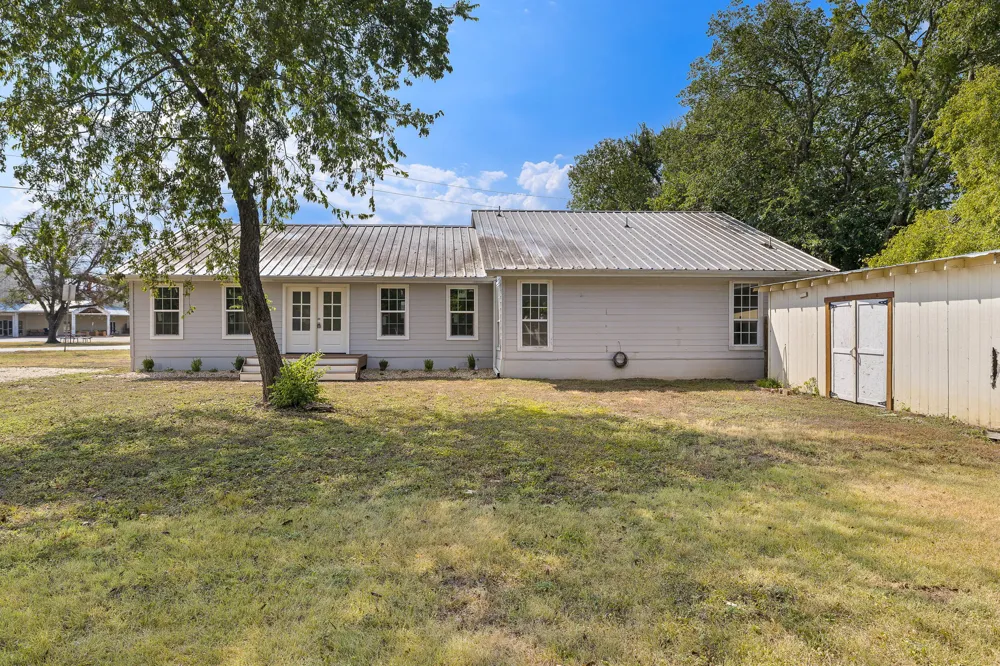 205 E Myrtle Lane Liberty Hill, TX 78642