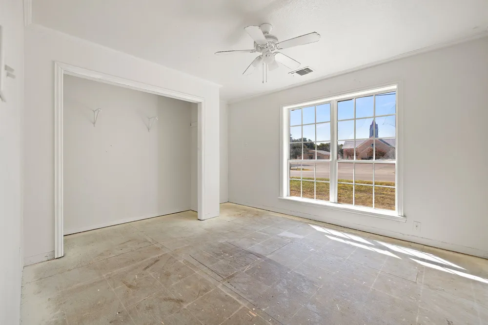 205 E Myrtle Lane Liberty Hill, TX 78642