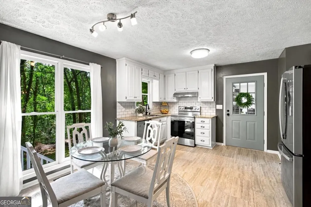 2038 Laurel CV Ball Ground, GA 30107
