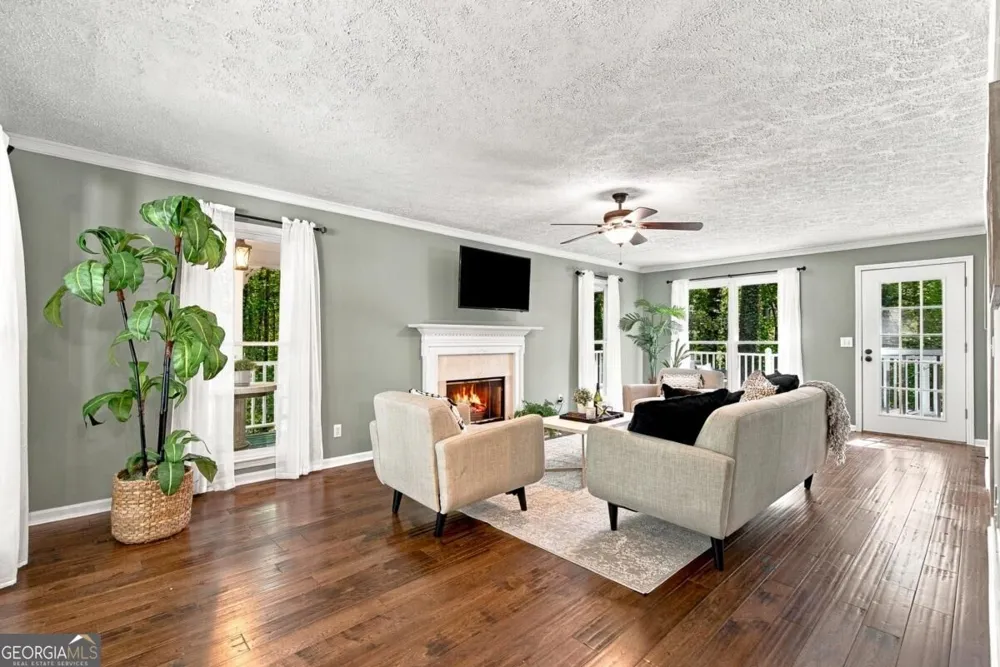 2038 Laurel CV Ball Ground, GA 30107