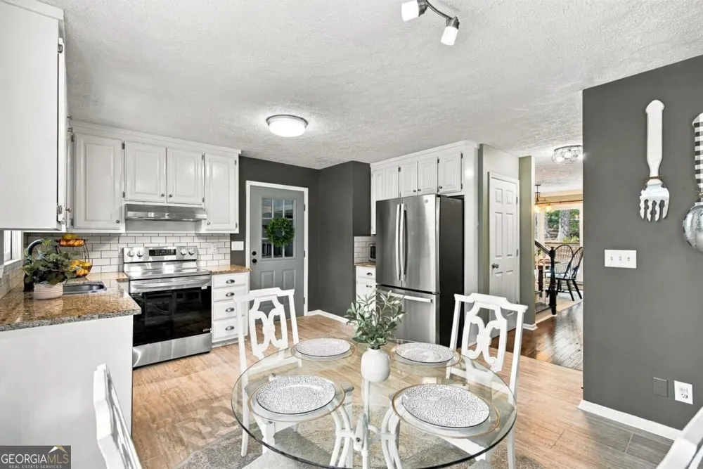 2038 Laurel CV Ball Ground, GA 30107