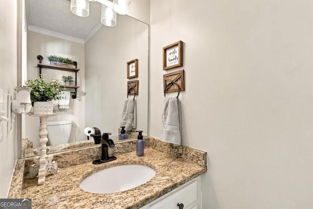 2038 Laurel CV Ball Ground, GA 30107