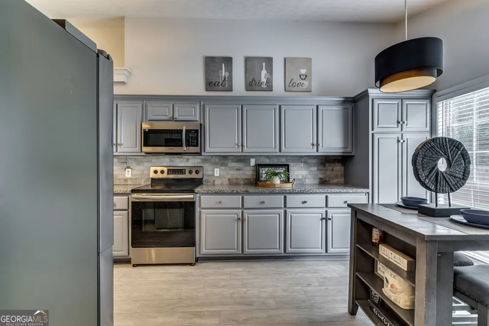 195 Heather Woods CT Covington, GA 30016