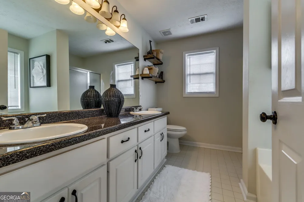 195 Heather Woods CT Covington, GA 30016