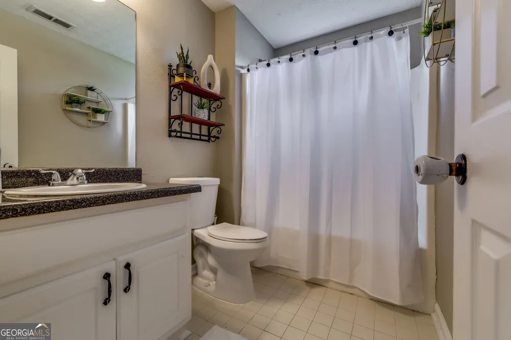 195 Heather Woods CT Covington, GA 30016