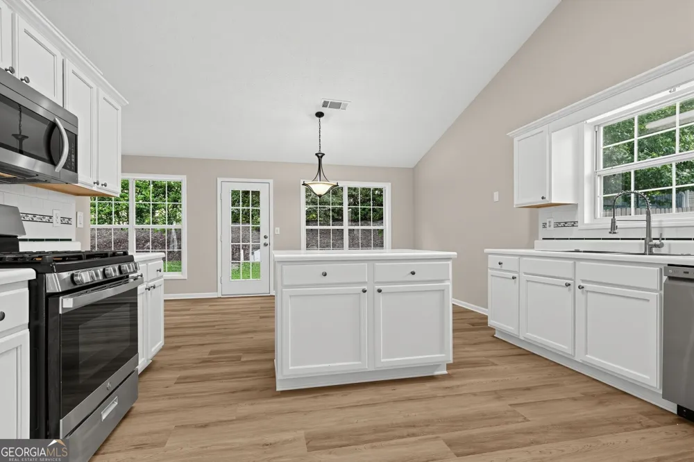 2720 Matlin WAY Buford, GA 30519