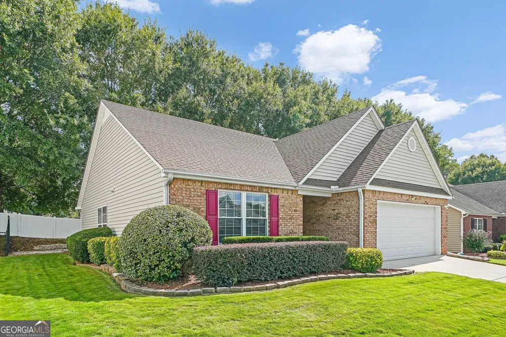 504 Mockingbird LN Loganville, GA 30052