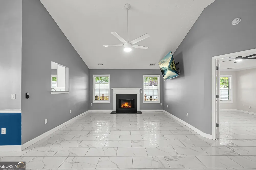 504 Mockingbird LN Loganville, GA 30052