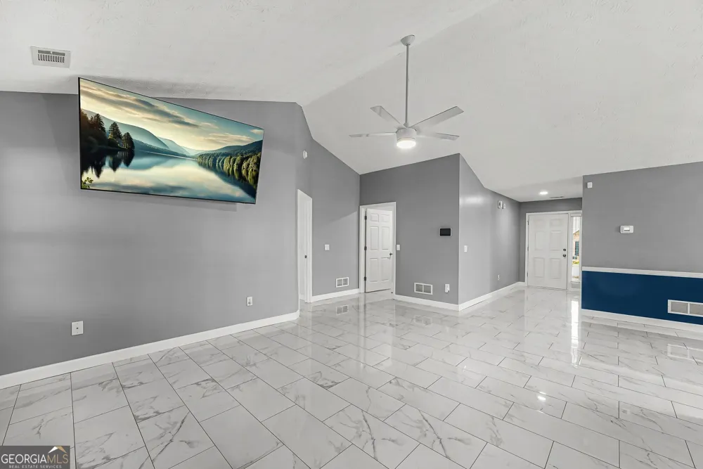 504 Mockingbird LN Loganville, GA 30052