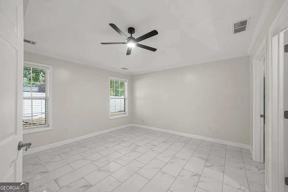 504 Mockingbird LN Loganville, GA 30052