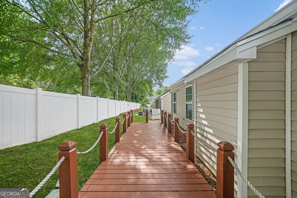 504 Mockingbird LN Loganville, GA 30052