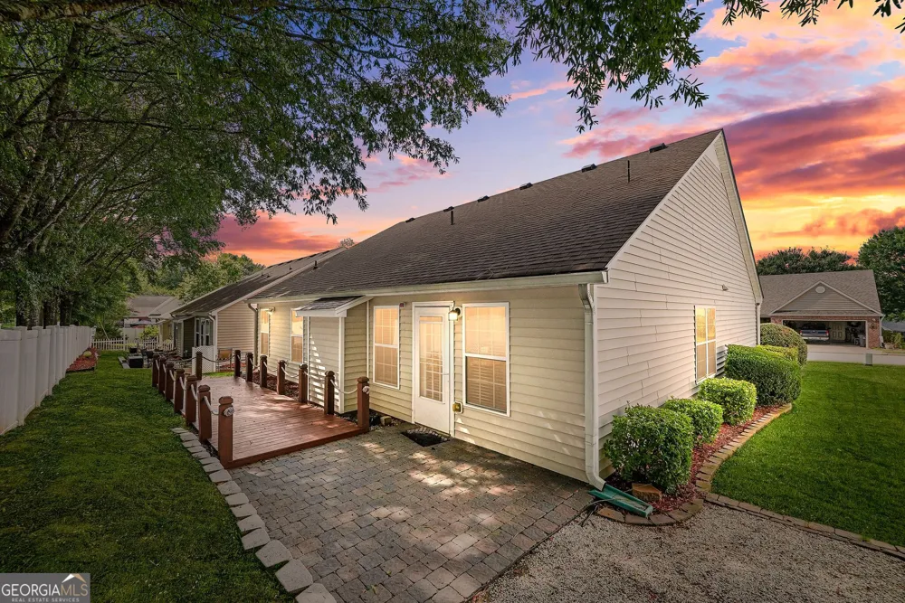 504 Mockingbird LN Loganville, GA 30052