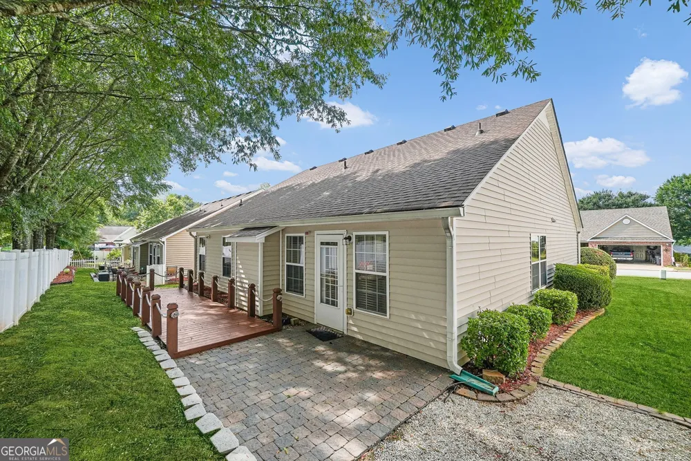 504 Mockingbird LN Loganville, GA 30052