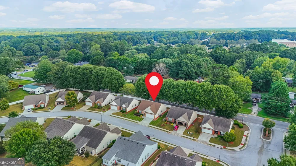 504 Mockingbird LN Loganville, GA 30052