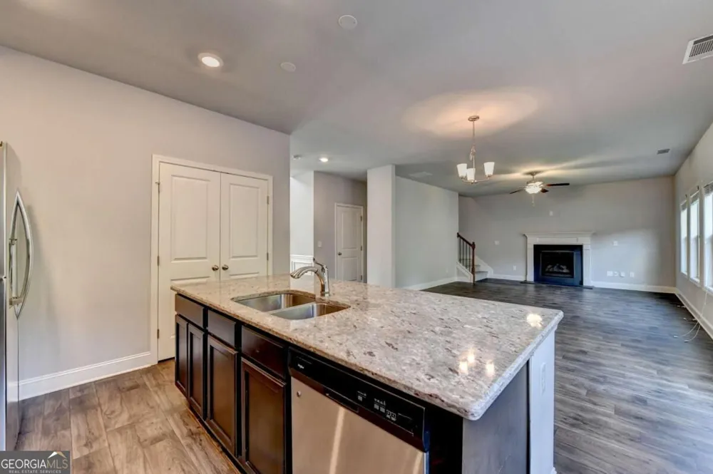 4691 Hidden Creek DR Gainesville, GA 30504