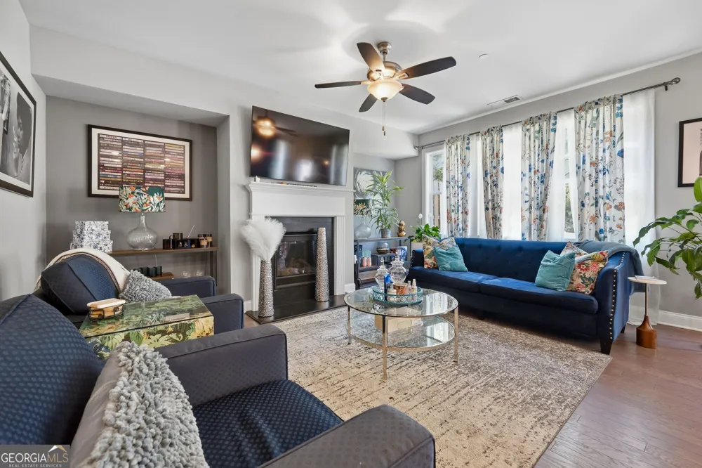 1008 Candela LN Smyrna, GA 30082