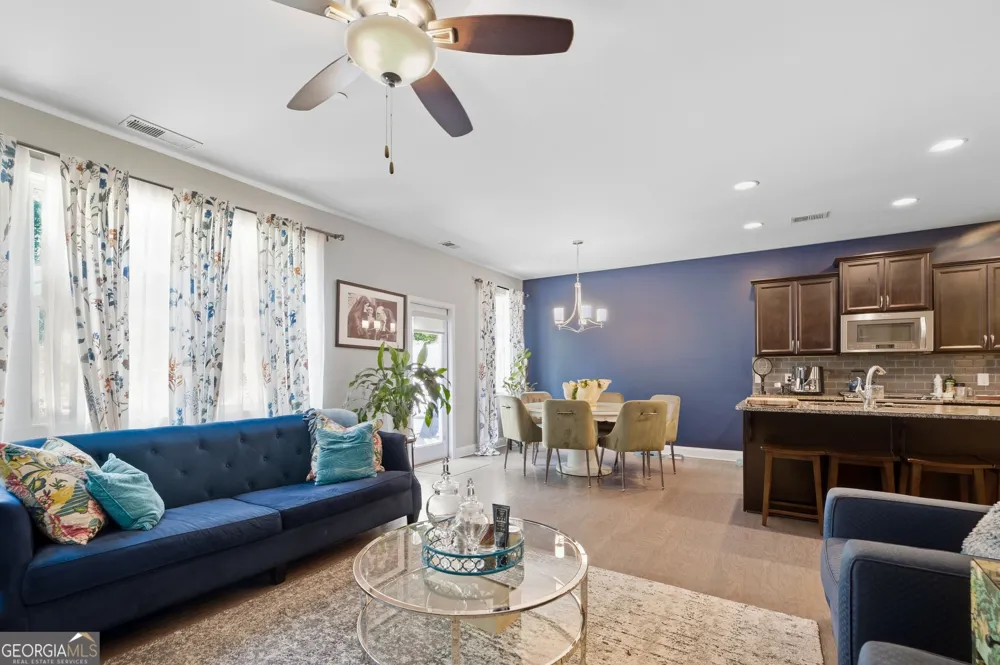 1008 Candela LN Smyrna, GA 30082