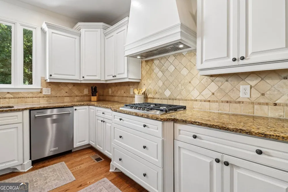 2664 Black Fox WAY Buford, GA 30519