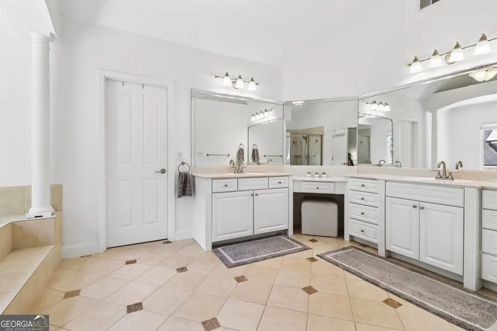 2664 Black Fox WAY Buford, GA 30519